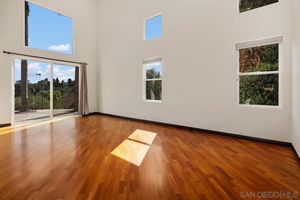 2475 Darlington, La Jolla