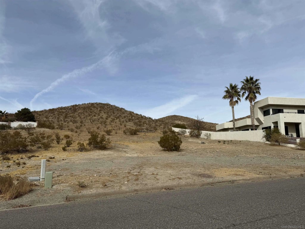 123 Menahka Rd 638, Apple Valley