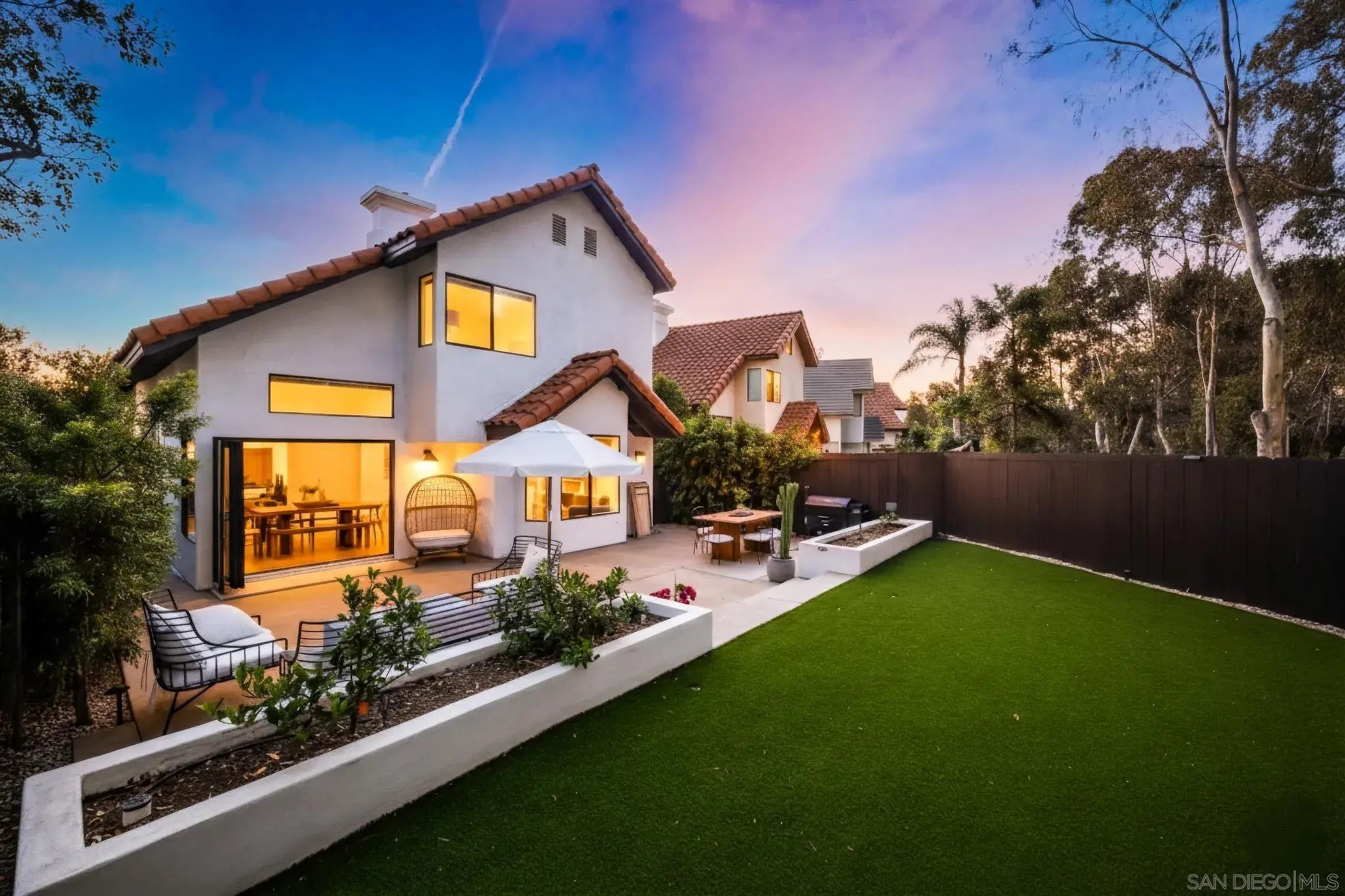 Photo of Listing #250039177