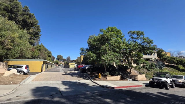 2360 Paseo De Laura 2, Oceanside