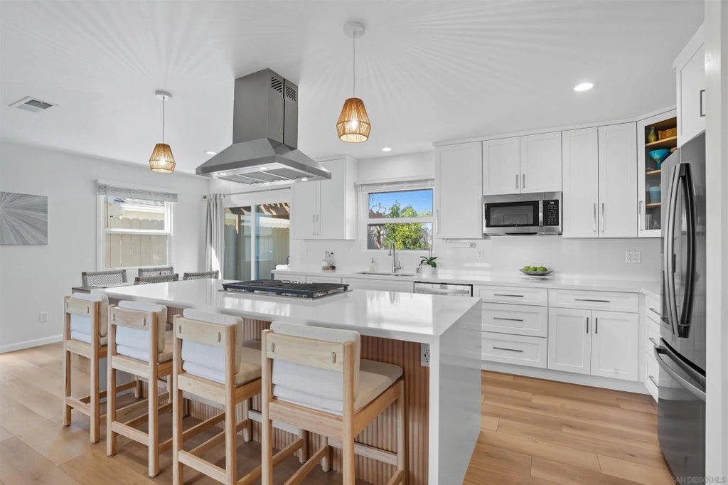 4972 Mount Elbrus Dr, CLAIREMONT