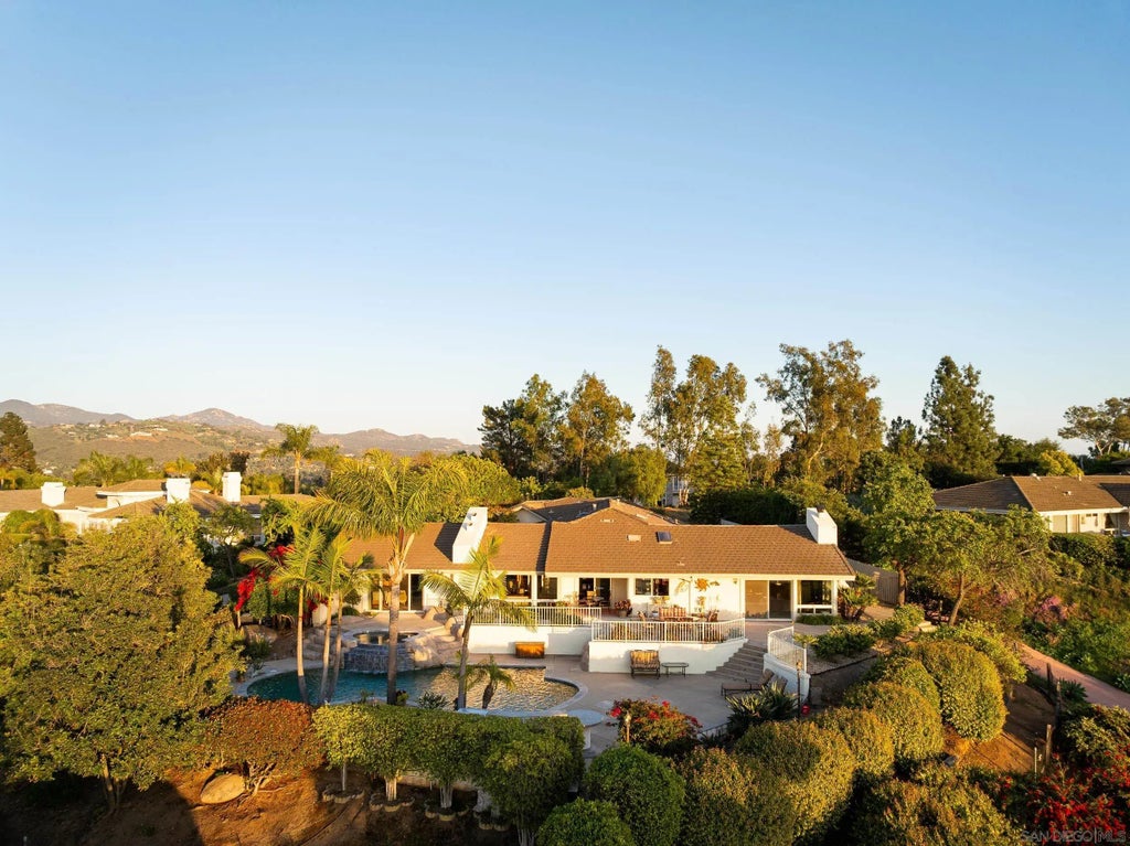 13671 Orchard Gate Rd, Poway