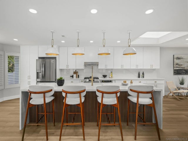 4994 Alicante Way, Oceanside