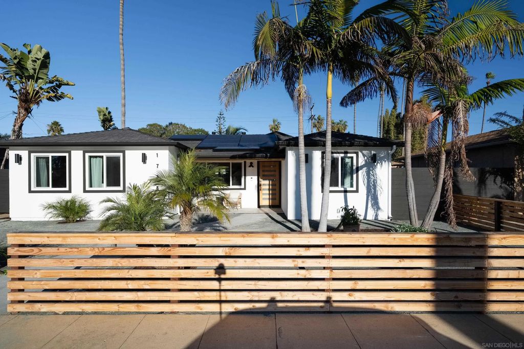 1738 Alvarado St, Oceanside