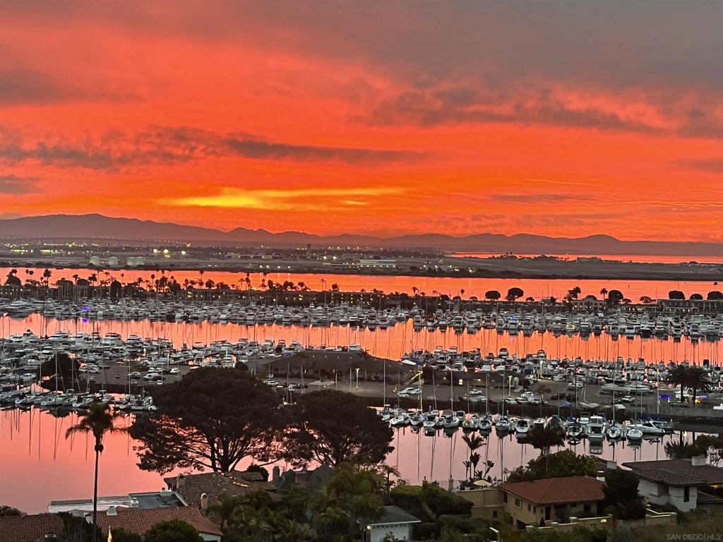 747a Armada Ter, POINT LOMA