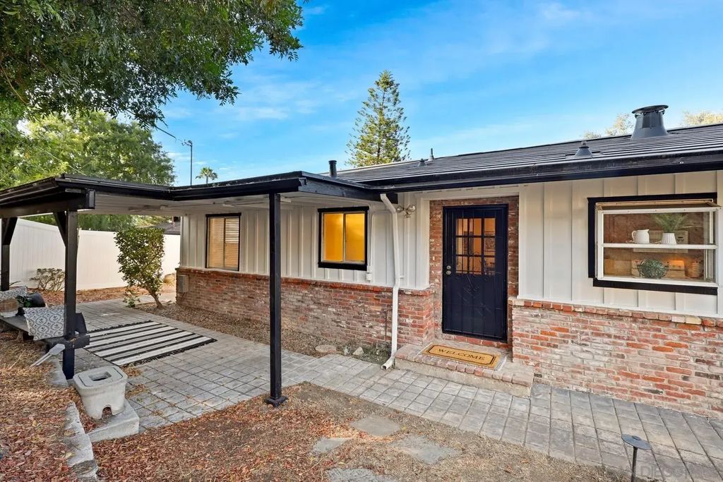 3918 Calavo Dr, La Mesa