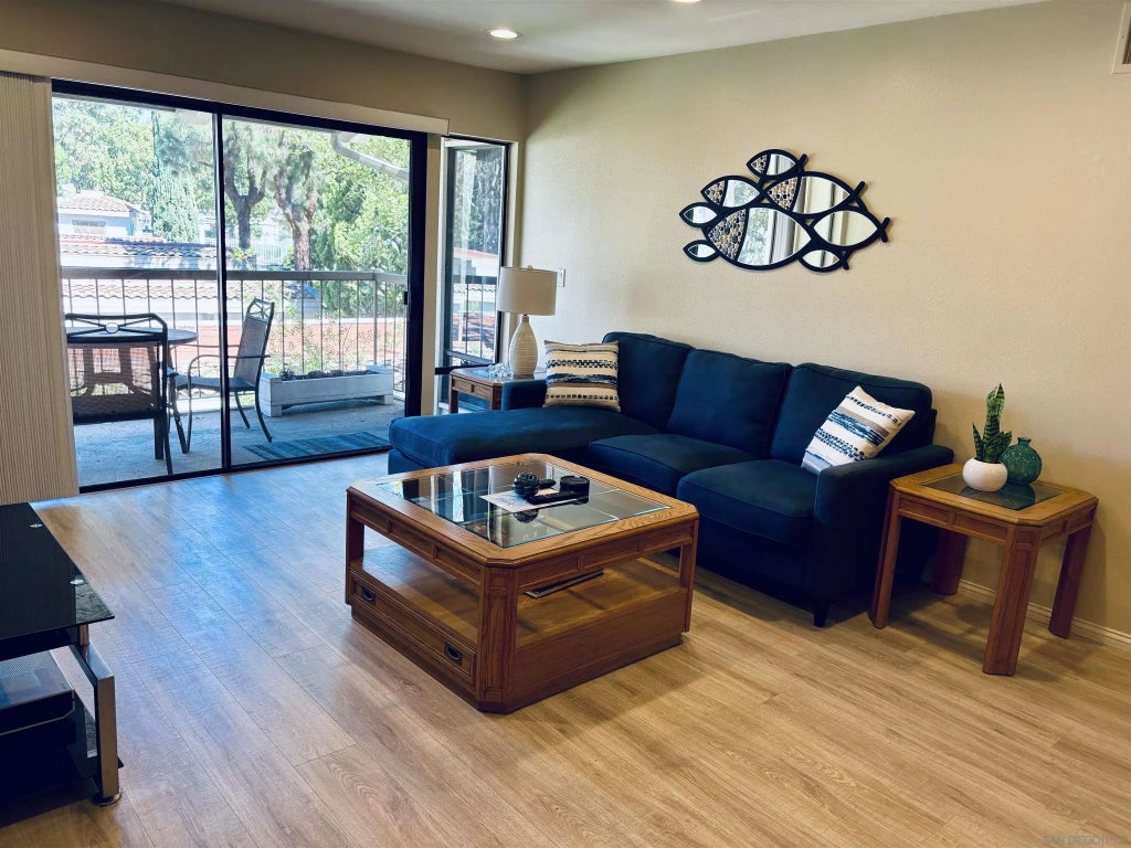 12575 Oaks North Dr 219, RANCHO BERNARDO