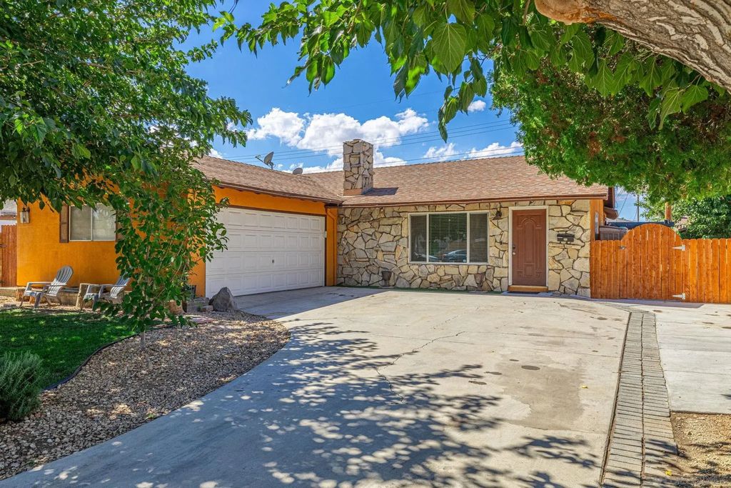 44551 Stanridge Ave, Lancaster