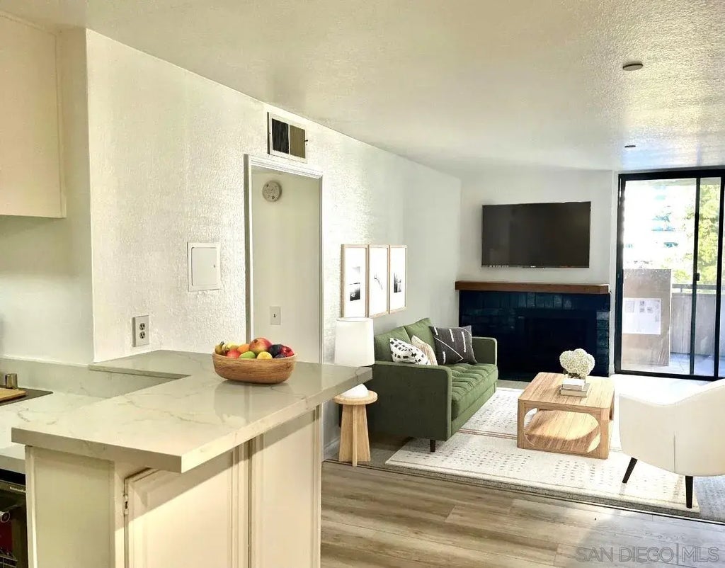 850 State St 407, DOWNTOWN