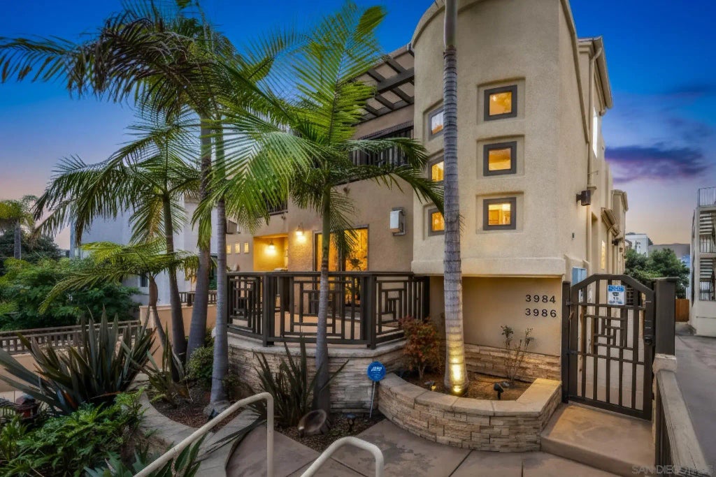 3986 Riviera Dr, SAN DIEGO
