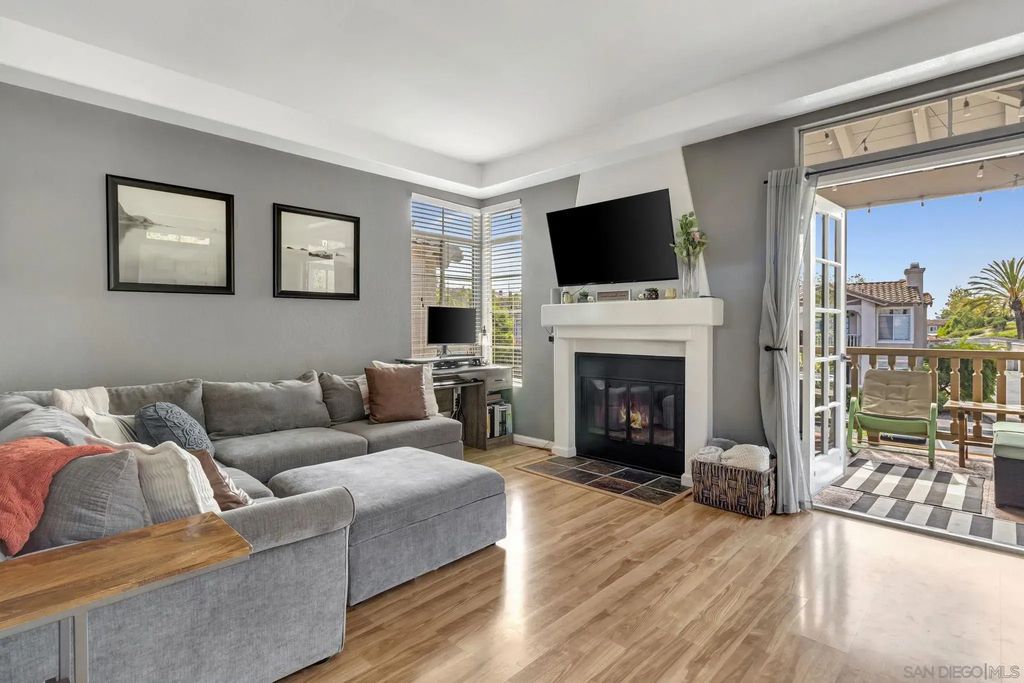 3432 Cameo Dr 63, Oceanside