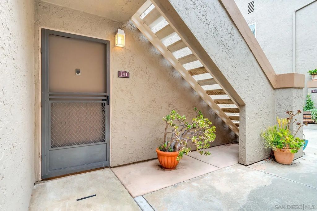 930 Via Mil Cumbres 141, Solana Beach