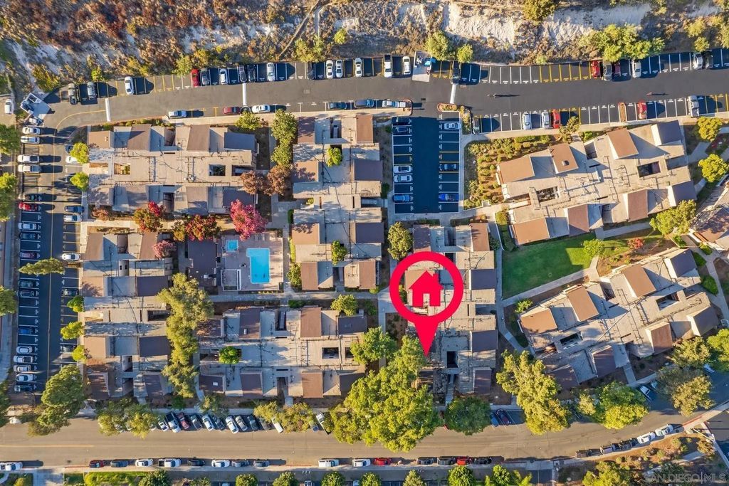 5452 Adobe Falls Rd 2, DEL CERRO