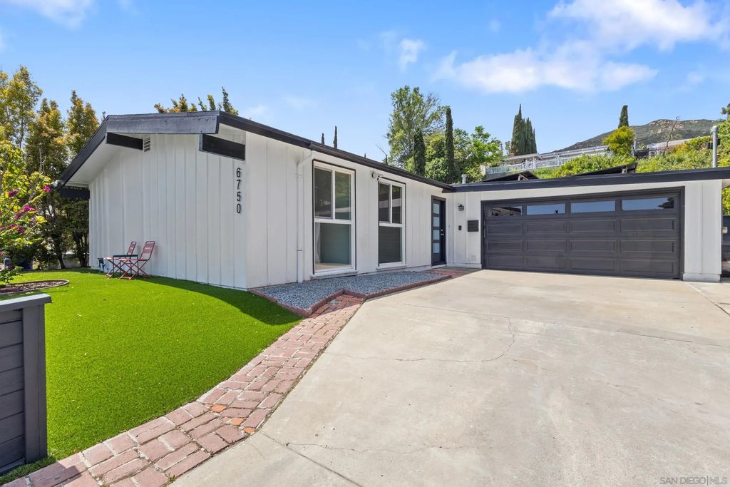 6750 Cowles Mountain Blvd, SAN CARLOS