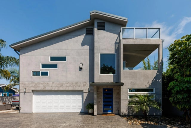 2743 Mesa Dr, Oceanside