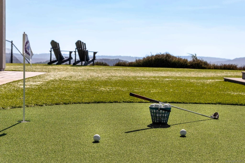 14546 Highcrest Ct, Poway