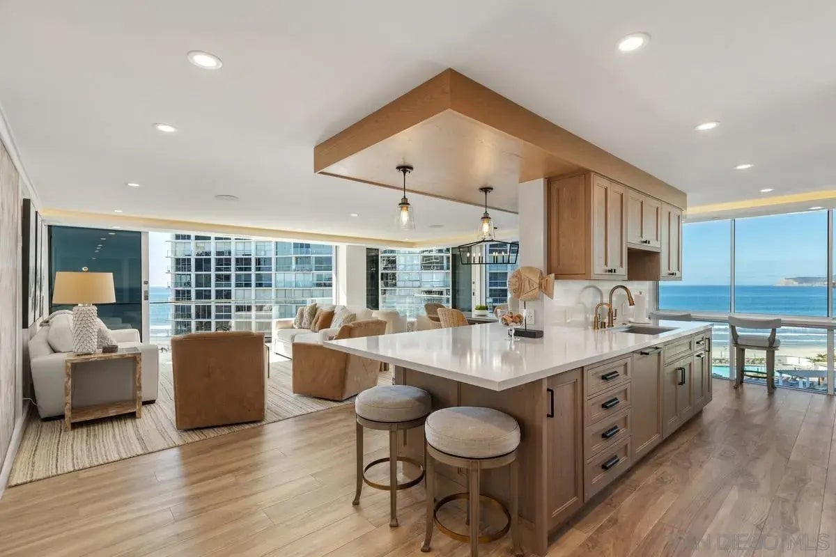 Photo of Listing #250040889