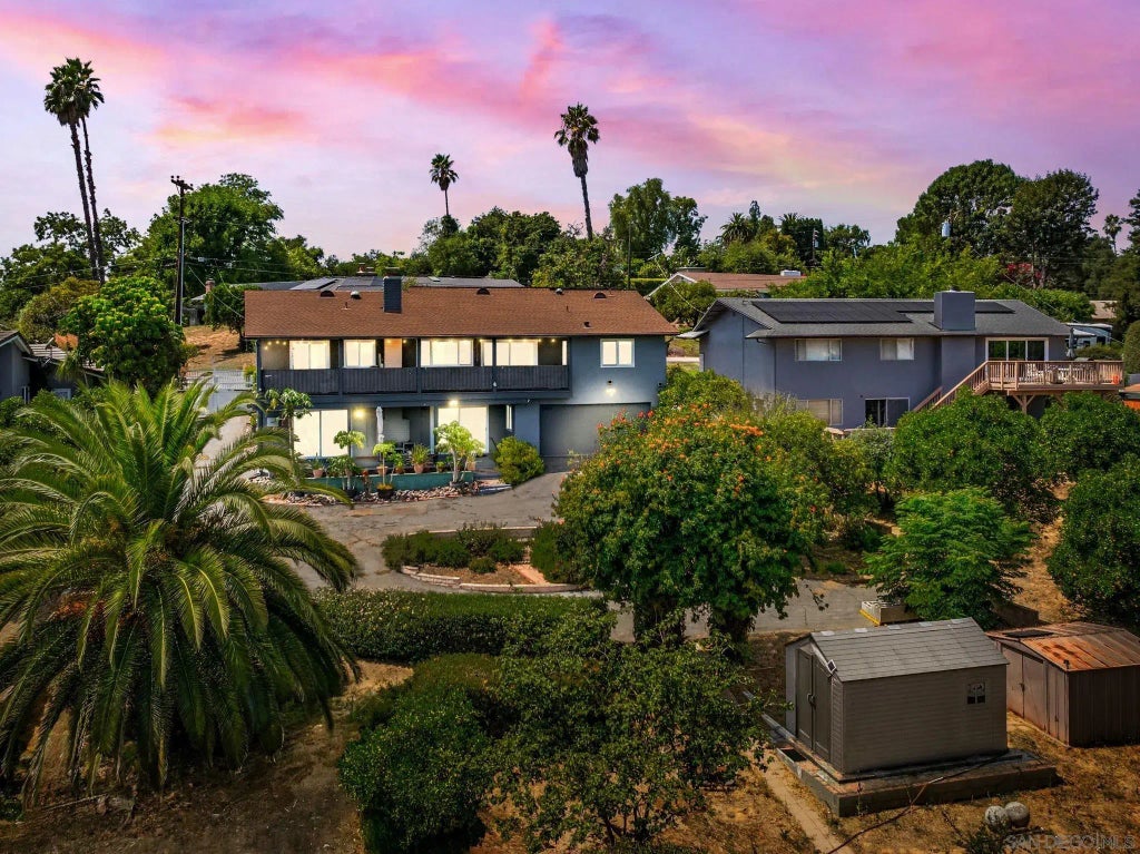 1958 Lejos Dr, Escondido