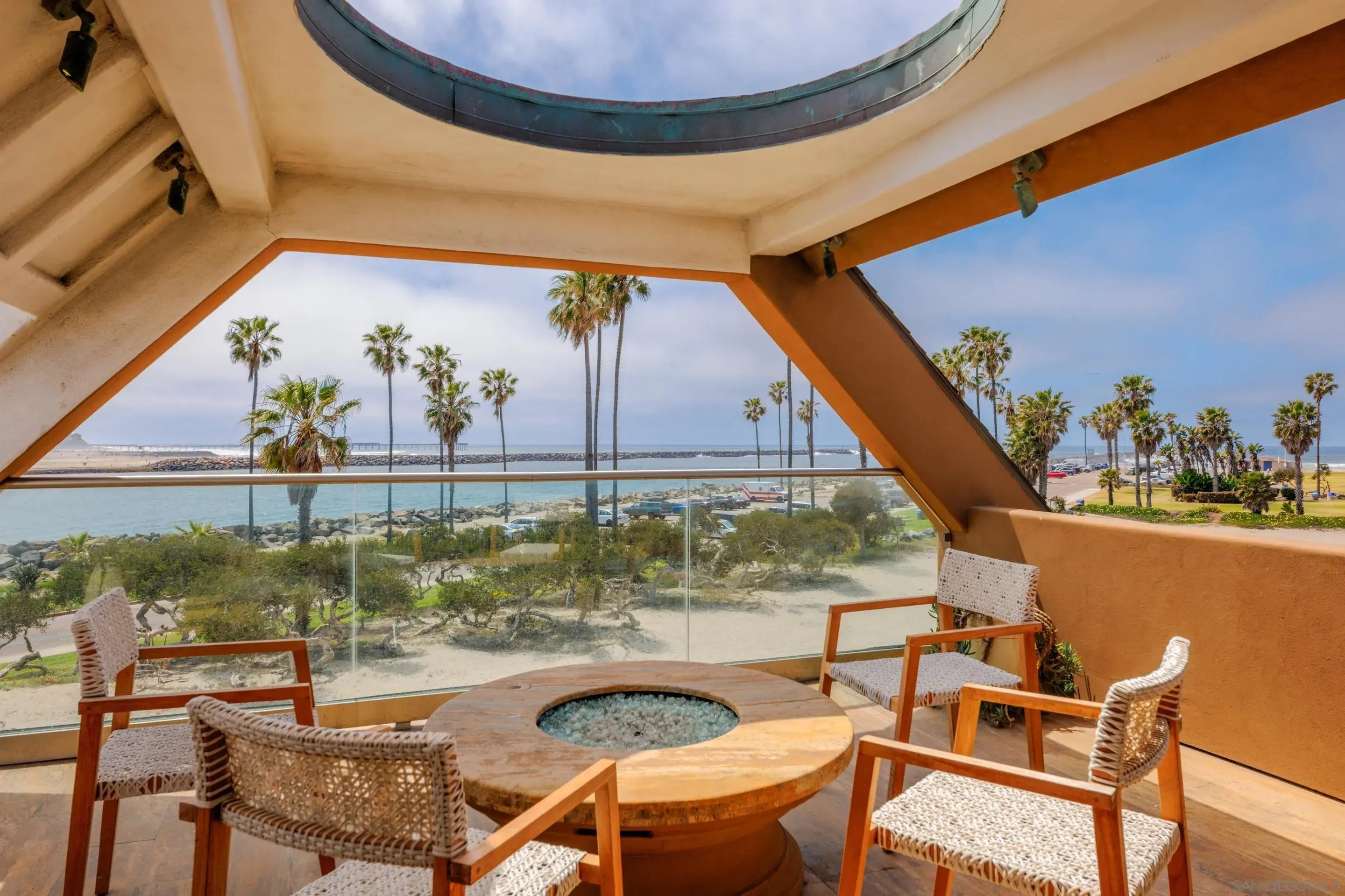 Photo of Listing #250040981