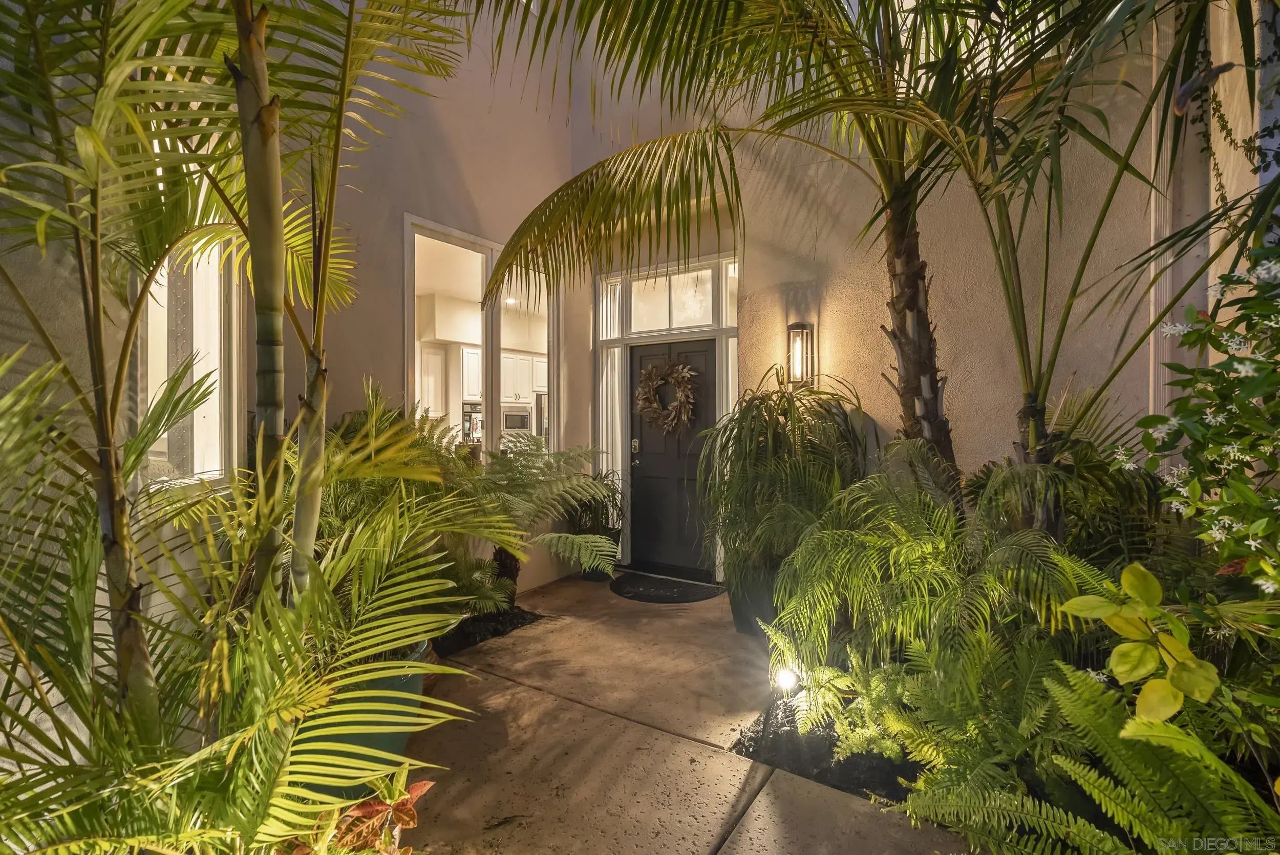 Photo of Listing #250041079