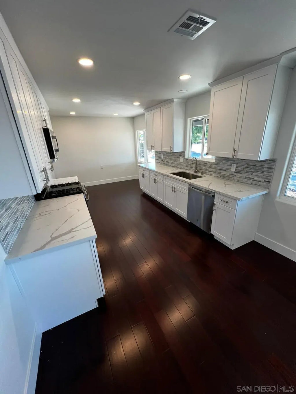 7042 San Miguel Ave, Lemon Grove