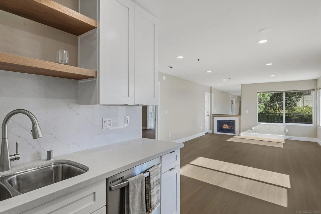 11233 Tierrasanta Blvd 13, TIERRASANTA