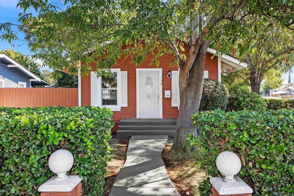159 W 5th Ave, Escondido