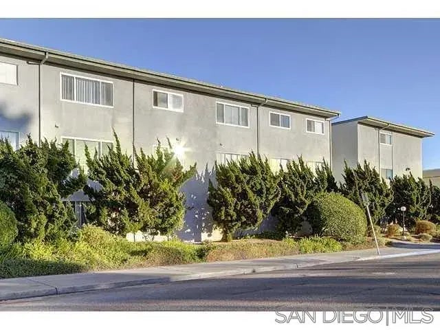 4875 Cole St 69, CLAIREMONT