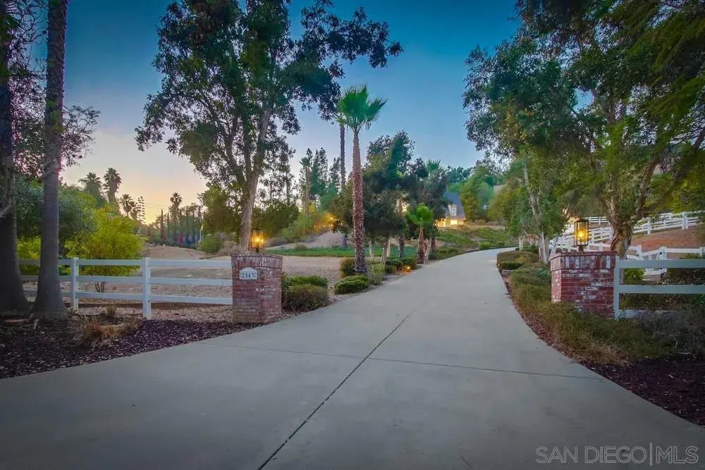 2543 Daisy Ln, Fallbrook