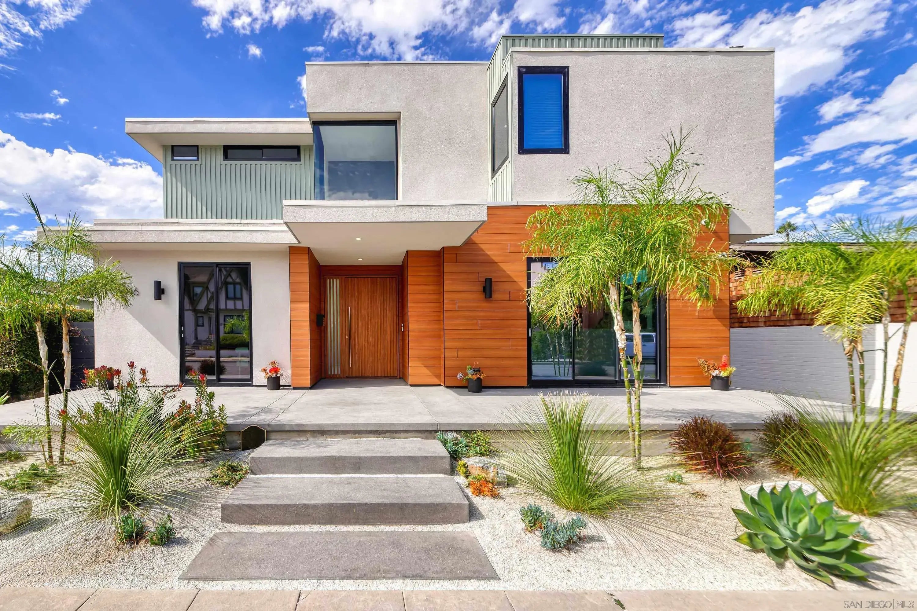 Photo of Listing #250042266