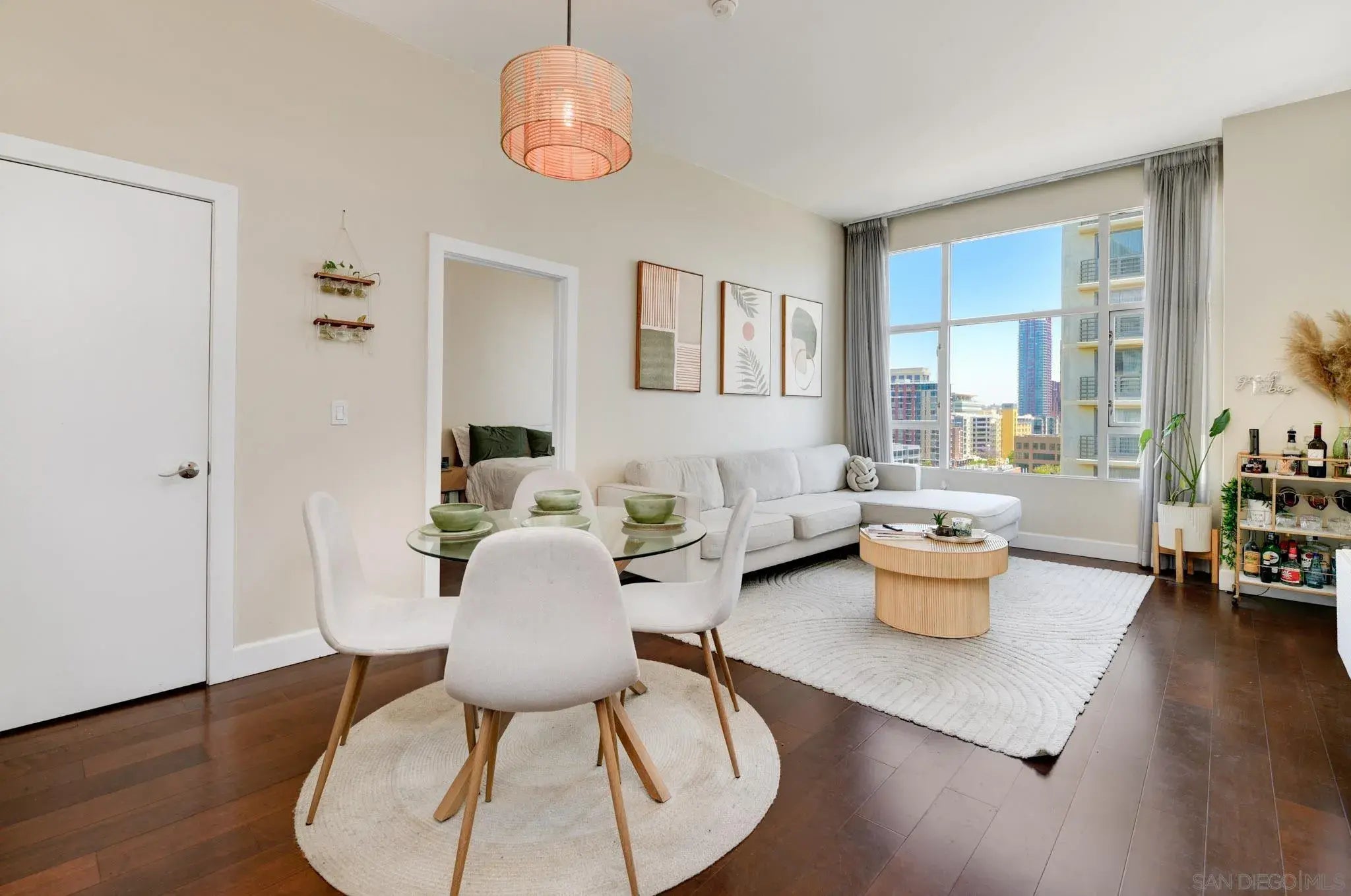 Photo of Listing #250042339