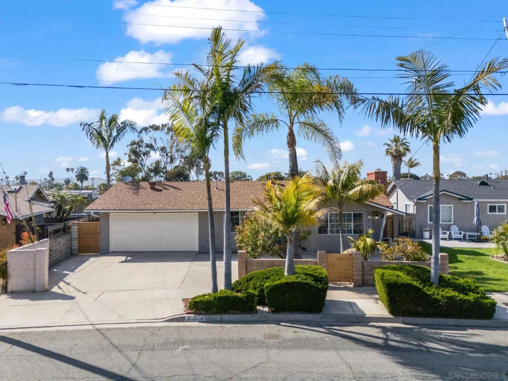 4182 Seri Street, CLAIREMONT