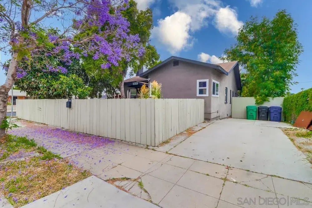 3891 Superba St, LOGAN HEIGHTS