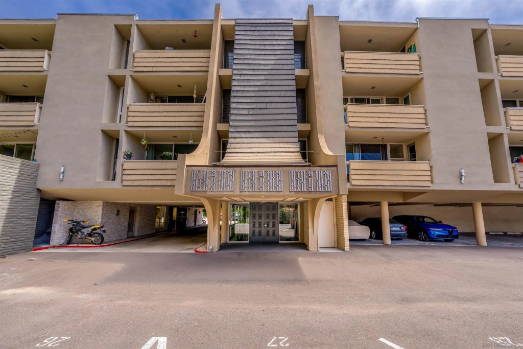 2510 Torrey Pines 212, La Jolla