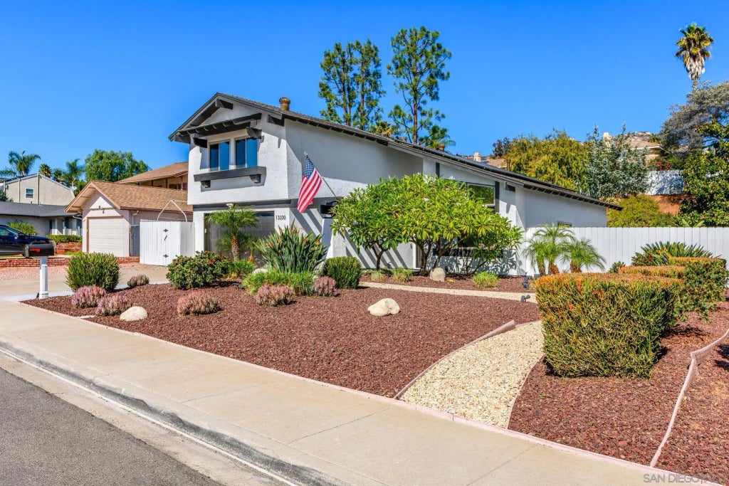 13330 Canyon Back Ln, Poway