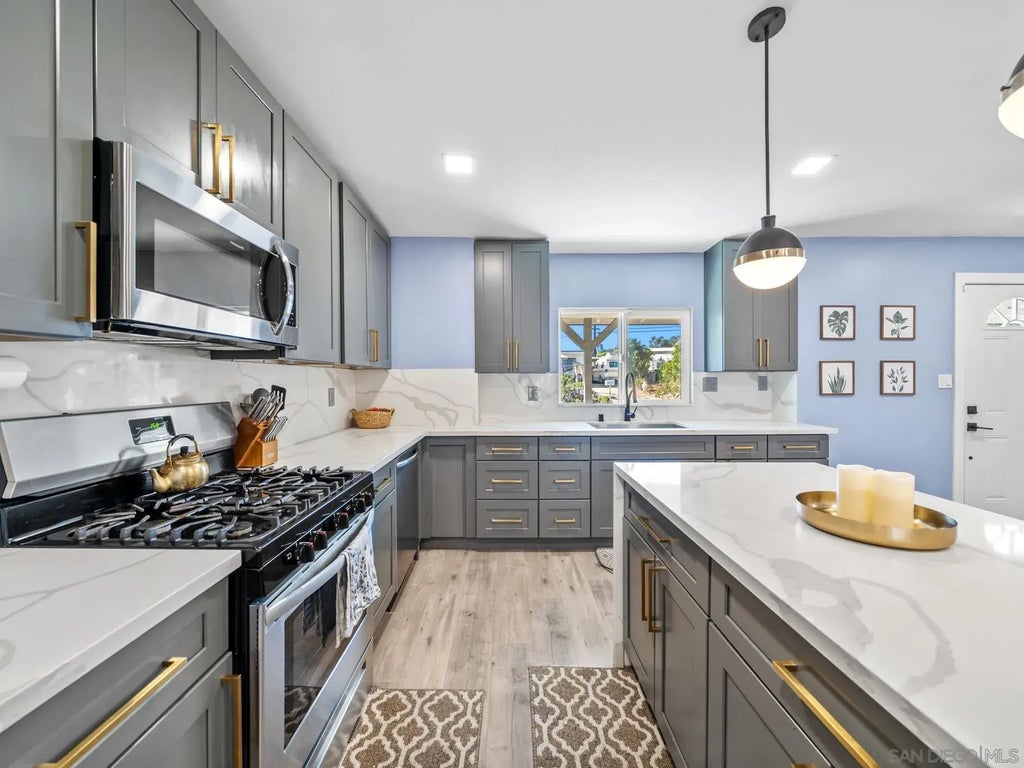 4259 View Place, OUT OF AREA