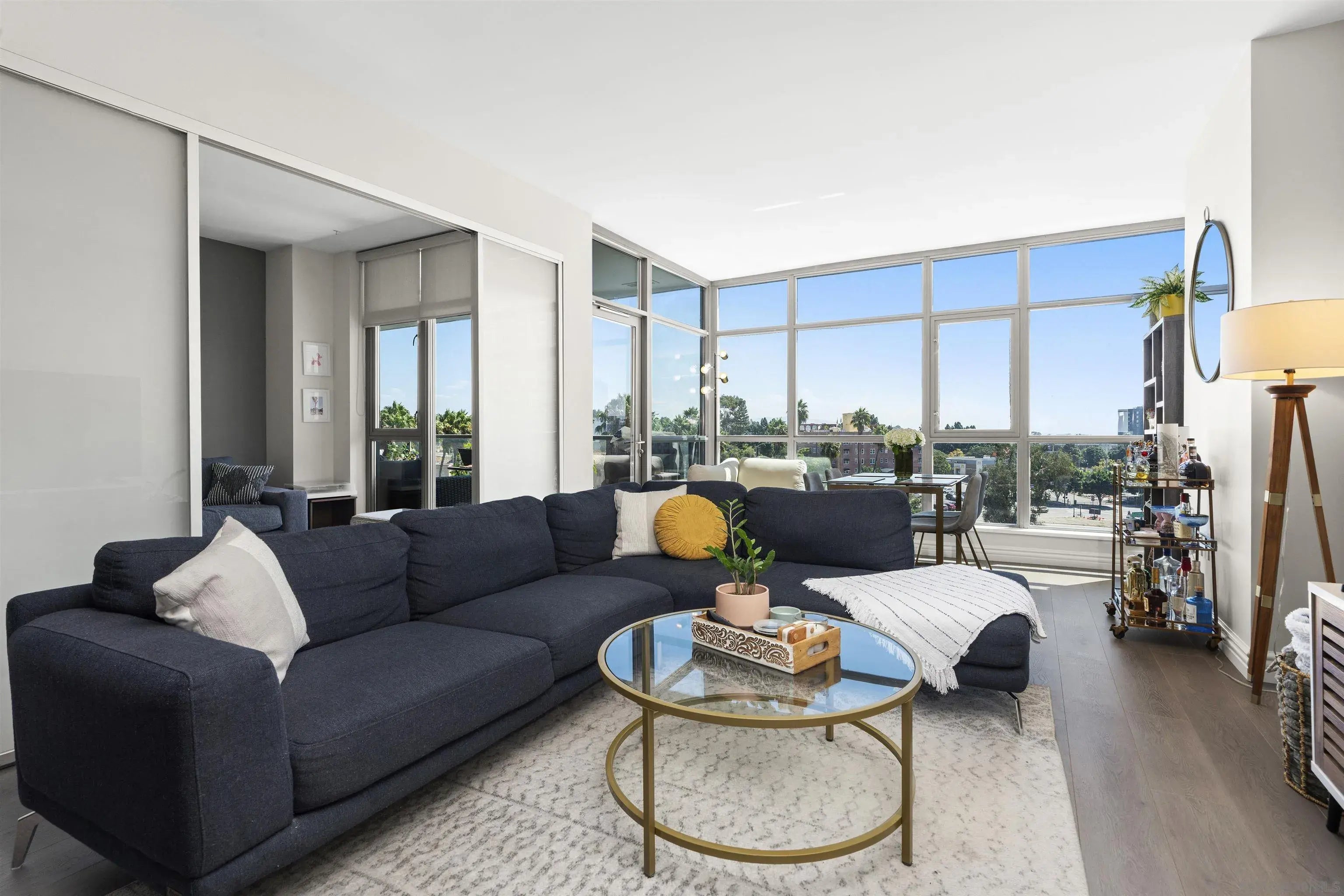 Photo of Listing #250042869