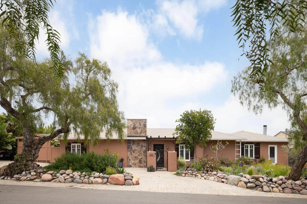 387 San Fernando, POINT LOMA