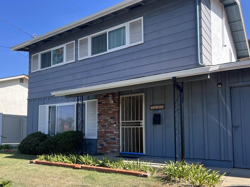 7427 Margerum Ave, Del Cerro (337)