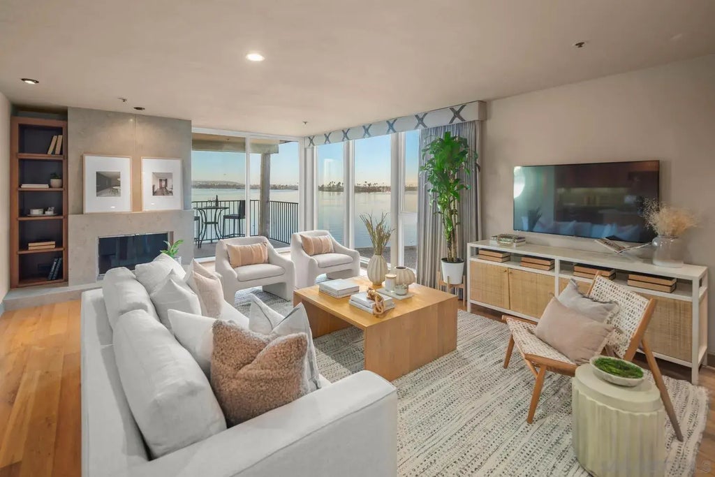 1221 Parker Pl 15, PACIFIC BEACH