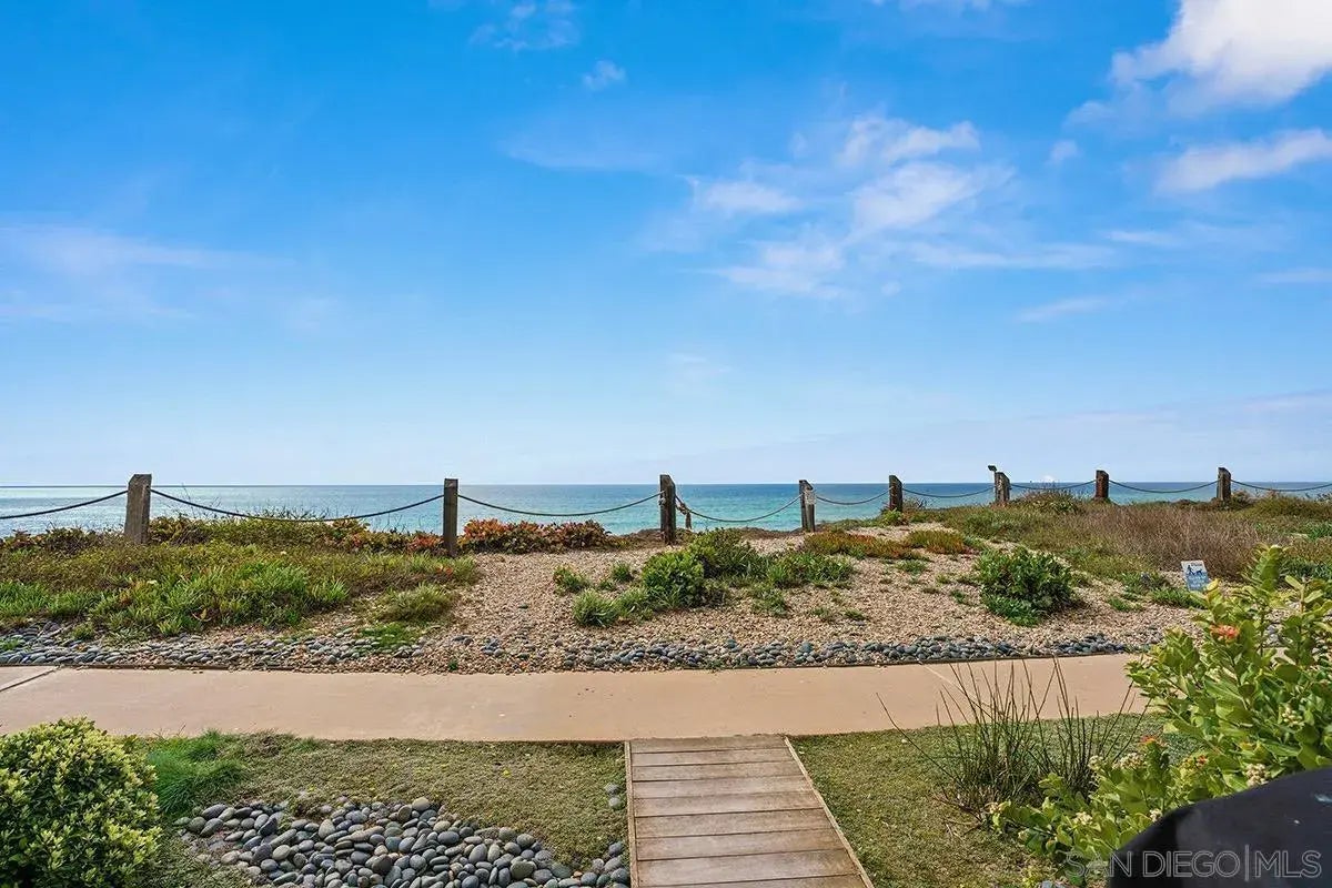 Photo of Listing #250043272