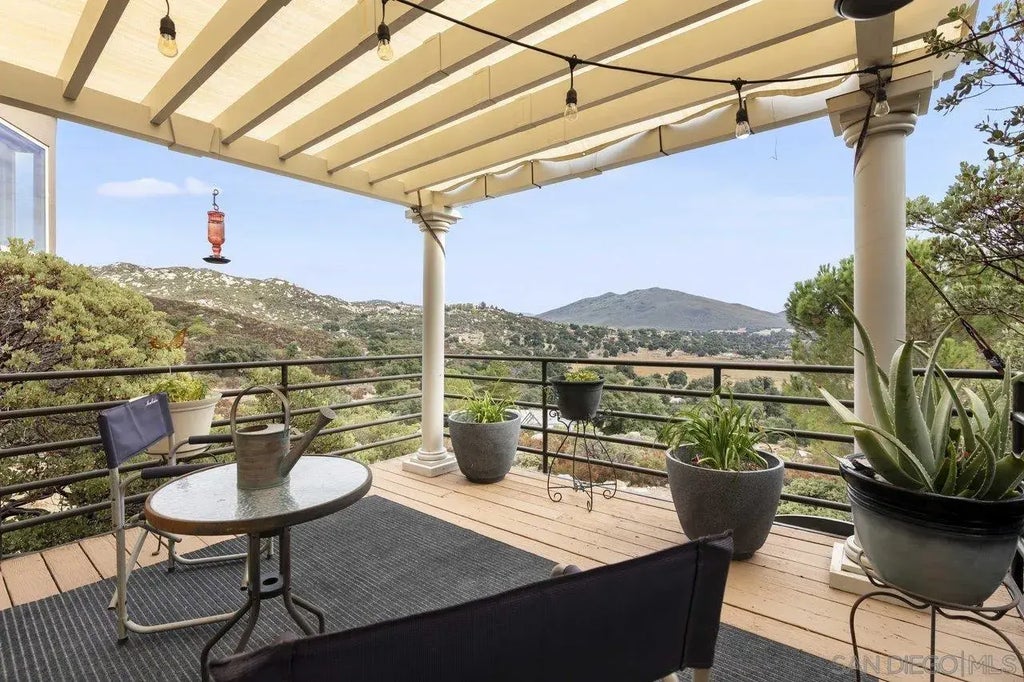 9769 River Drive, Descanso