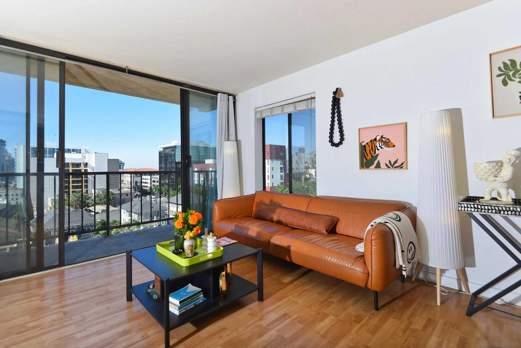 1514 7th Ave 303, DOWNTOWN