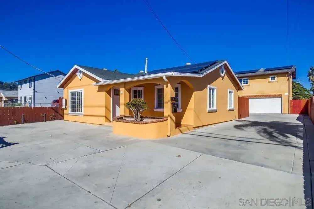 796-98 W Washington Ave, El Cajon