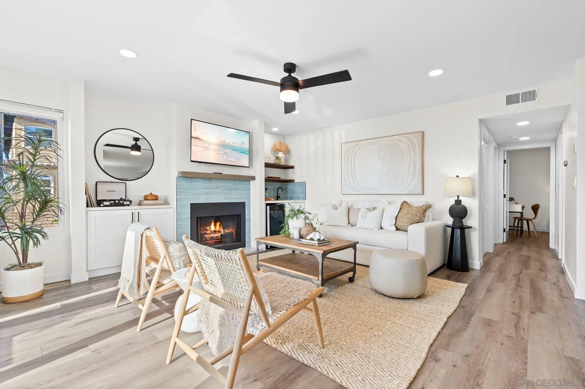 Photo of Listing #250043545