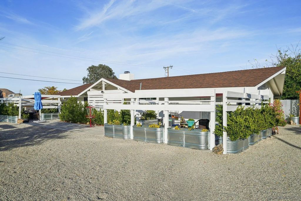 6941 Lennox Ave, Yucca Valley