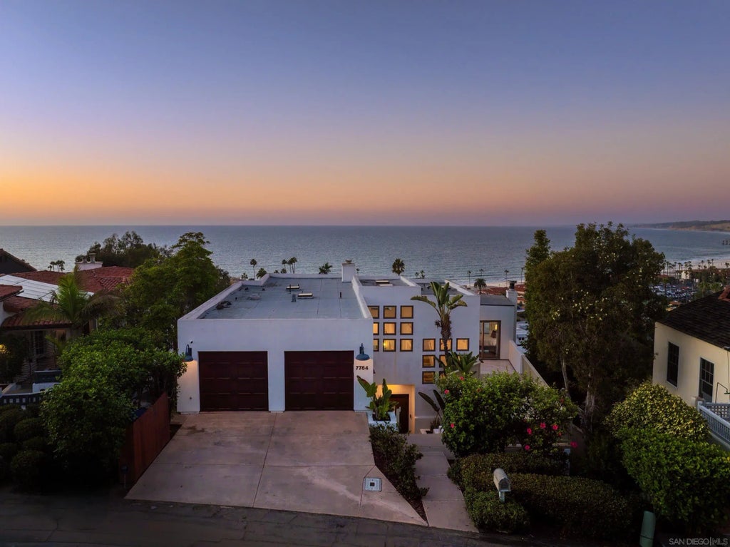 7784 Lookout Drive, La Jolla