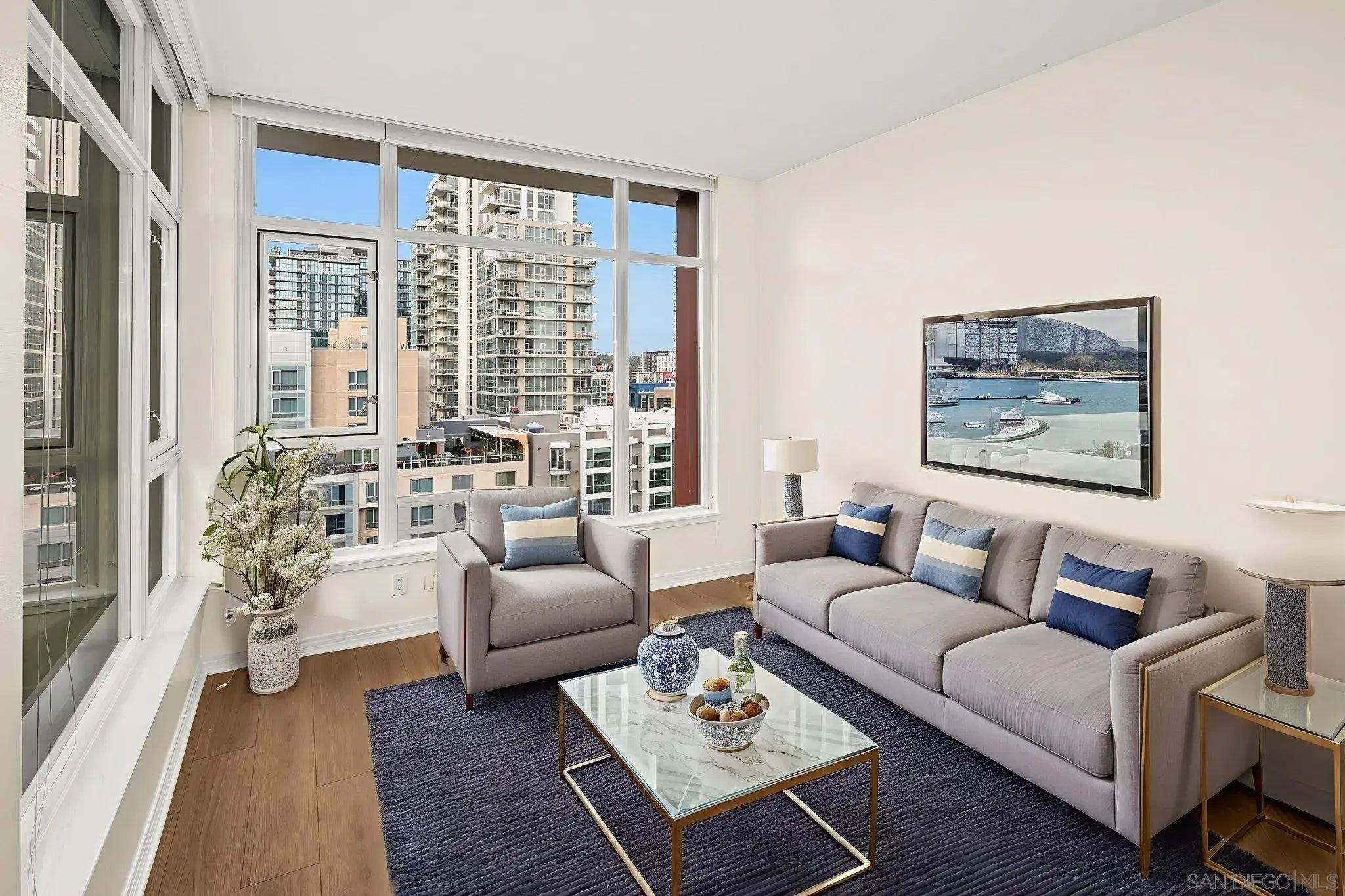 Photo of Listing #250043894