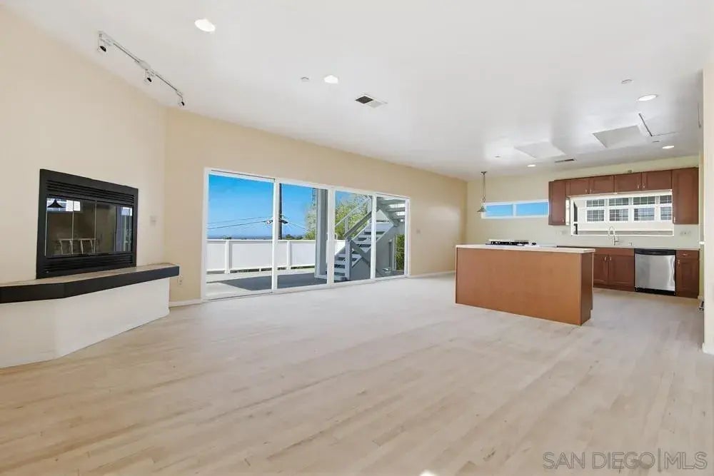 131 Scenic Dr, El Cajon