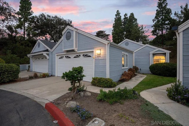 2006 Mountain Vista Way, Oceanside